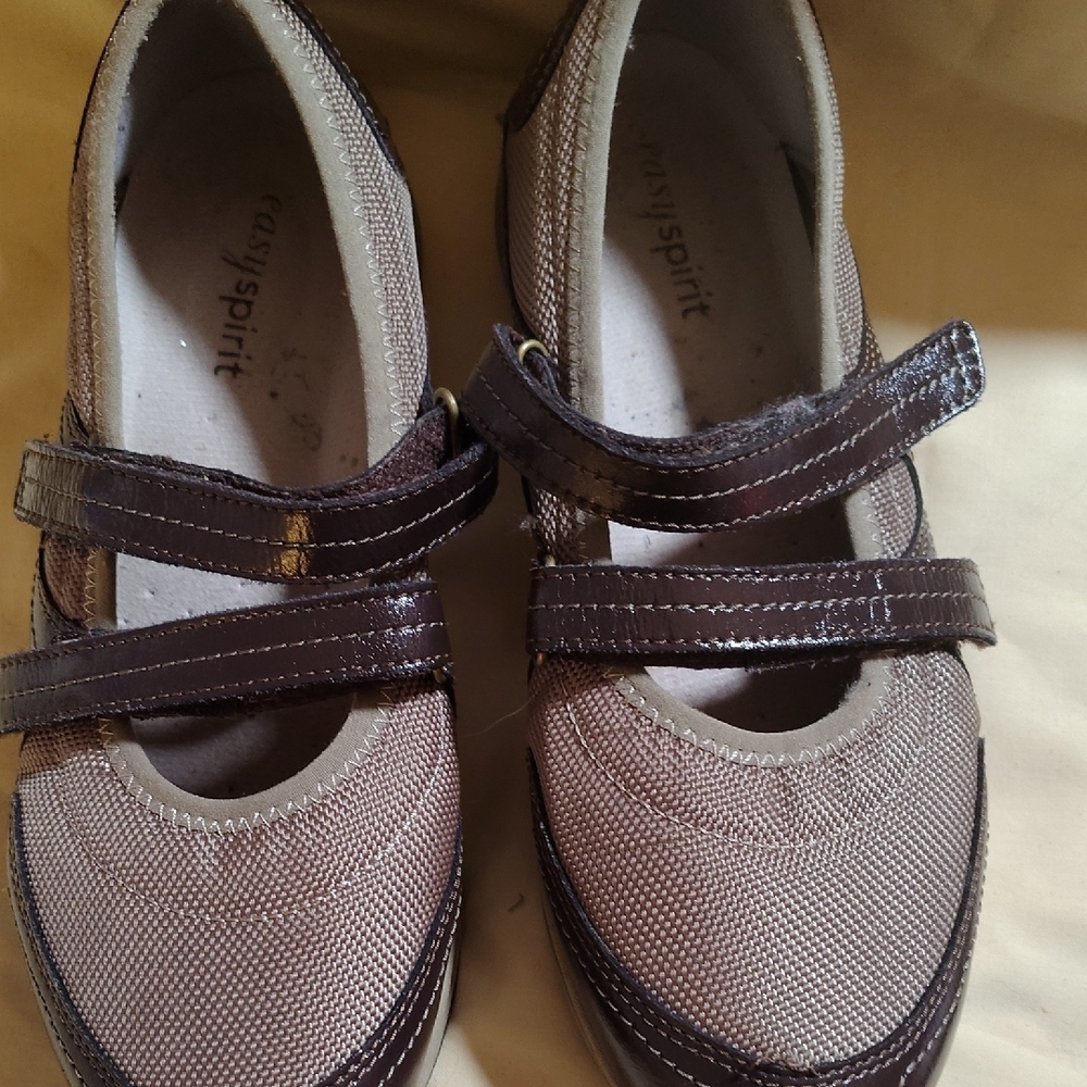 Easy Spirit Brown and Tan Strap Shoes